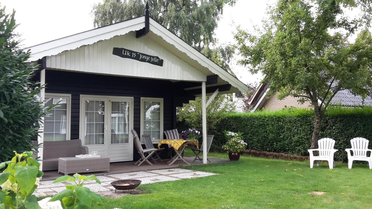 D'Oude Herbergh, Vakantiehuizen Aan Het Water Terherne Exteriör bild